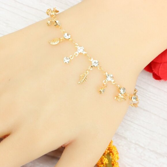 "Trendy Handmade Bracelet – A Thoughtful Gift for Girls & Women | UNVRC1266 - Picture 4 of 10